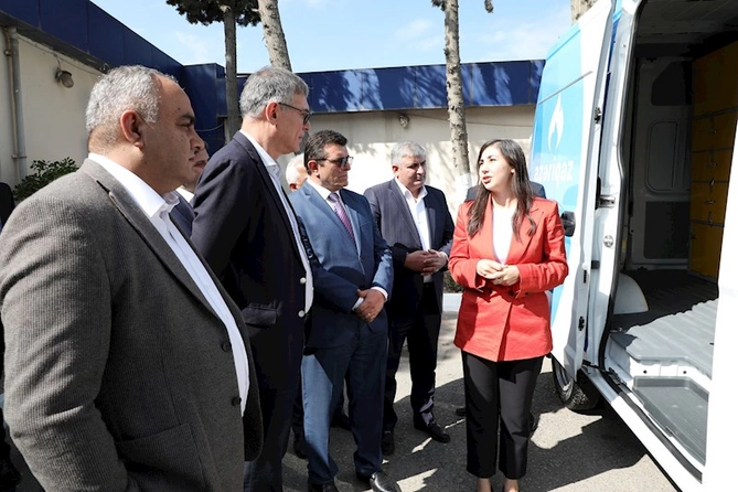 Sumqayıt şəhərində həyata keçirilən pilot layihələr və görüləcək işlər yerində müzakirə edildi — FOTOLAR Sumqayıt şəhərində həyata keçirilən pilot layihələr və görüləcək işlər yerində müzakirə edildi — FOTOLAR