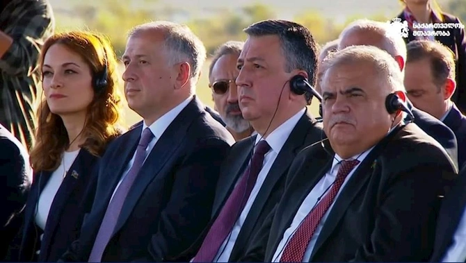 Vitse-spiker kimi ilk səfərini Gürcüstana etdi — FOTOLAR