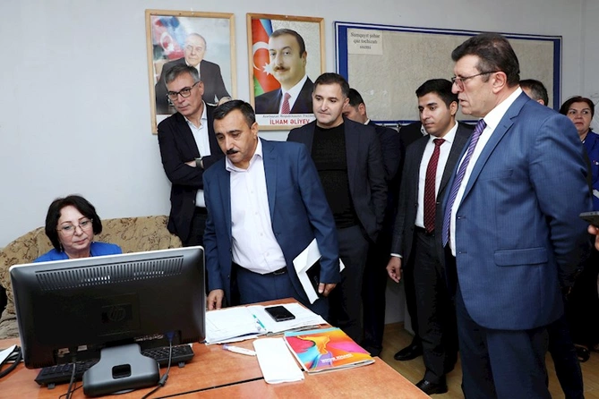 Sumqayıt şəhərində həyata keçirilən pilot layihələr və görüləcək işlər yerində müzakirə edildi — FOTOLAR Sumqayıt şəhərində həyata keçirilən pilot layihələr və görüləcək işlər yerində müzakirə edildi — FOTOLAR
