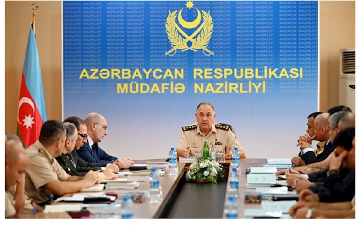 Zakir Həsənov əmr imzaladı — Baş Qərargah rəisi vəzifəli şəxsləri topladı