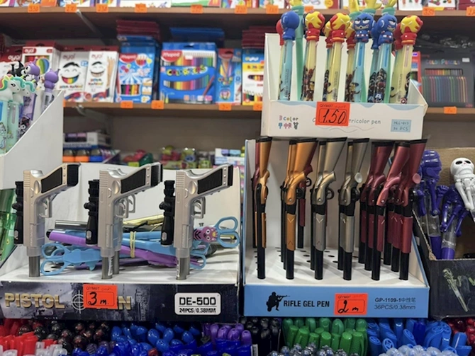 Bakıda elə məktəb ləvazimatları satılır ki... — FOTOLAR