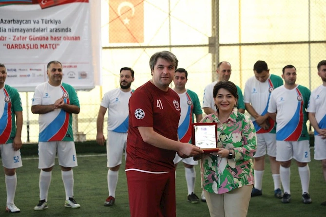 Qardaş ölkələrin media təmsilçiləri “Qardaşlıq matçı”ında — VİDEO/FOTOLAR