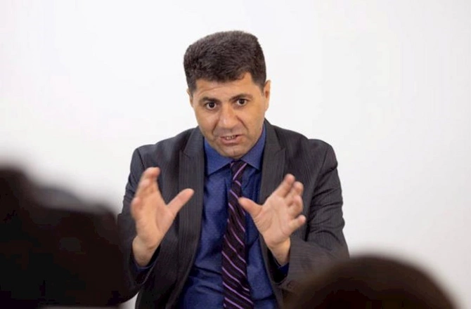 Yerin quru sahəsi azala bilər — Aysberq sürətlə əriyir Yerin quru sahəsi azala bilər — Aysberq sürətlə əriyir