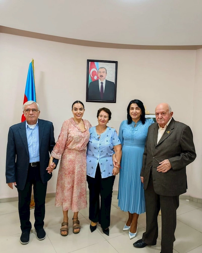 Leyla Əliyeva Qocalar evində — FOTOLAR