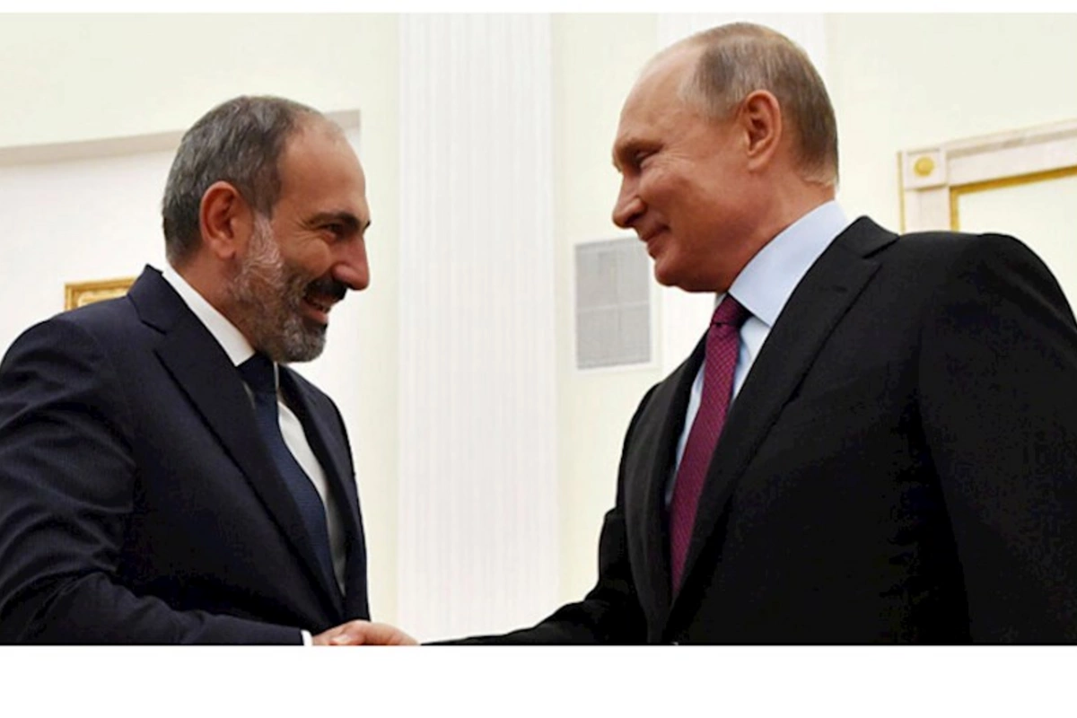 Paşinyan Putinlə görüşdü