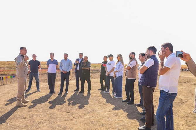 Media nümayəndələri üçün humanitar minatəmizləmə sahəsində təlim təşkil edilib — FOTOLAR