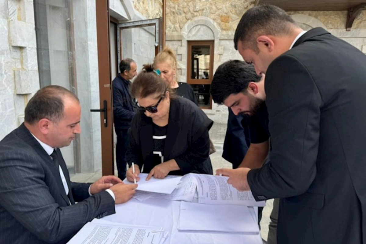 Növbəti köç karvanı Şuşaya çatdı, mənzillərin açarları təqdim olundu