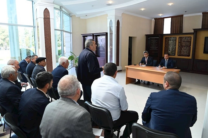 “Azərişiq” ASC Tovuzda sahibkarlarla görüş keçirib — FOTOLAR “Azərişiq” ASC Tovuzda sahibkarlarla görüş keçirib — FOTOLAR
