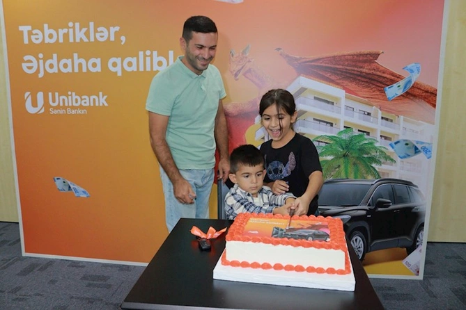 Unibankın Əjdaha lotereyasının yeni qaliblərinə hədiyyələr təqdim olunub — FOTOLAR