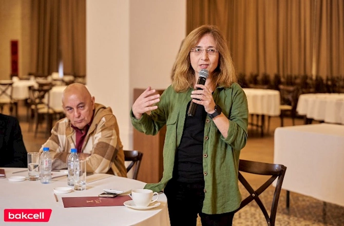 “Bakcell” “INMerge” İnnovasiya Sammiti ərəfəsində jurnalistlər üçün təlim təşkil edib — FOTOLAR