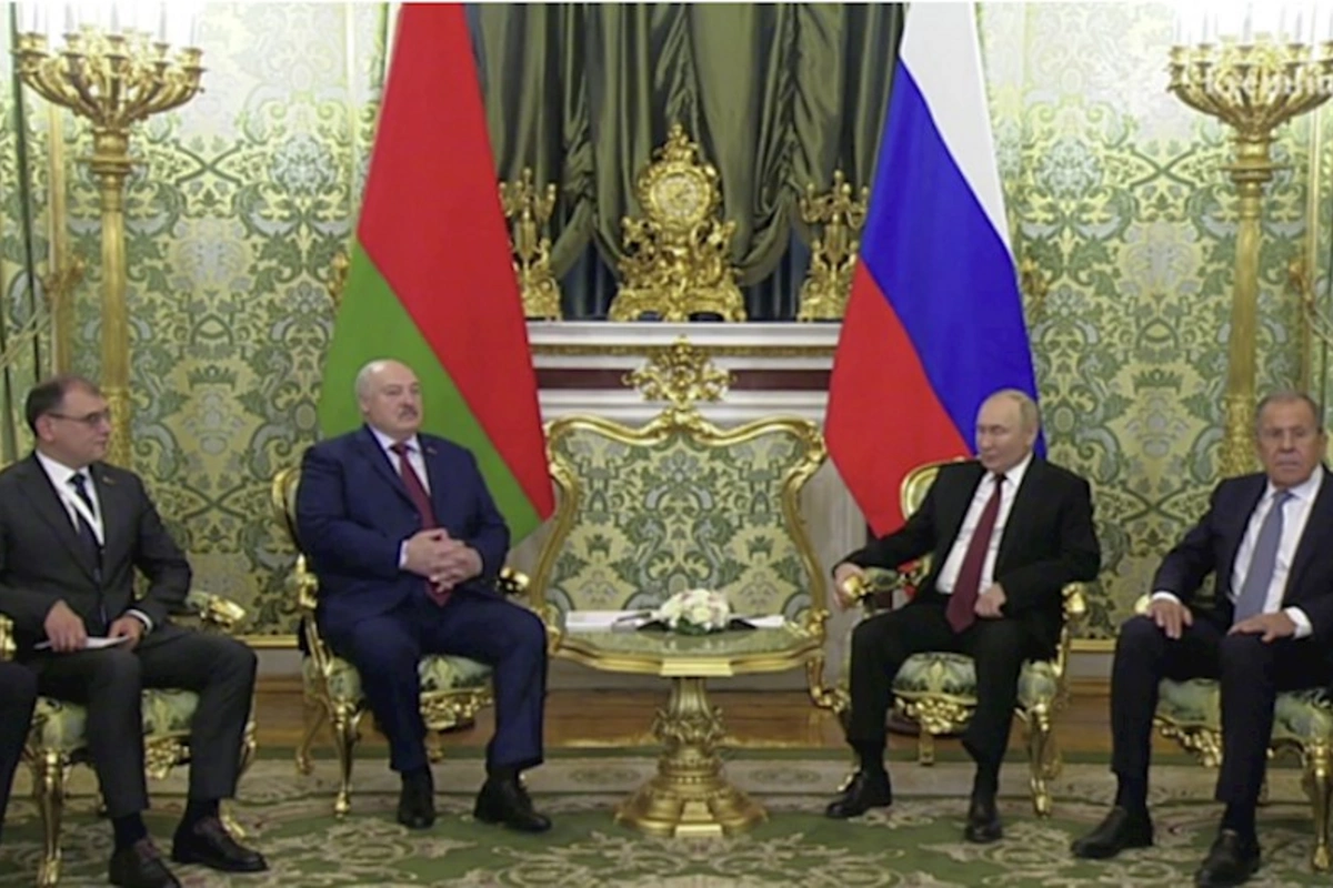 Putinlə Lukaşenko görüşdü