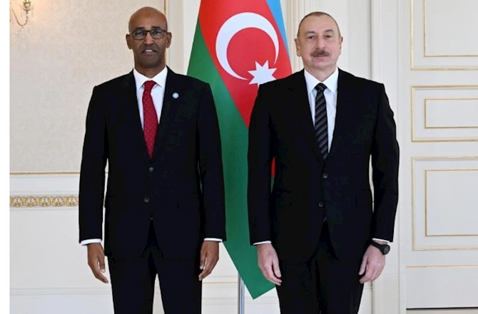 İlham Əliyev yeni səfirlərin etimadnamələrini qəbul etdi — FOTOLAR (YENİLƏNİB) İlham Əliyev yeni səfirlərin etimadnamələrini qəbul etdi — FOTOLAR (YENİLƏNİB)