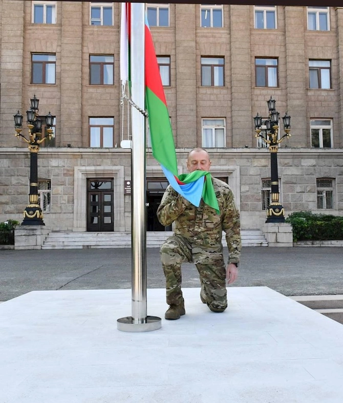 Ermənistanın kapitulyasiya aktını imzalamasından 4 il ötür