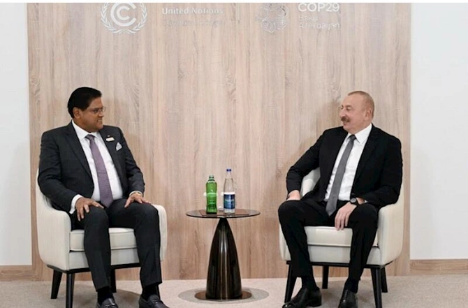 Azərbaycan lideri Surinam Prezidenti ilə görüşdü — YENİLƏNİB Azərbaycan lideri Surinam Prezidenti ilə görüşdü — YENİLƏNİB