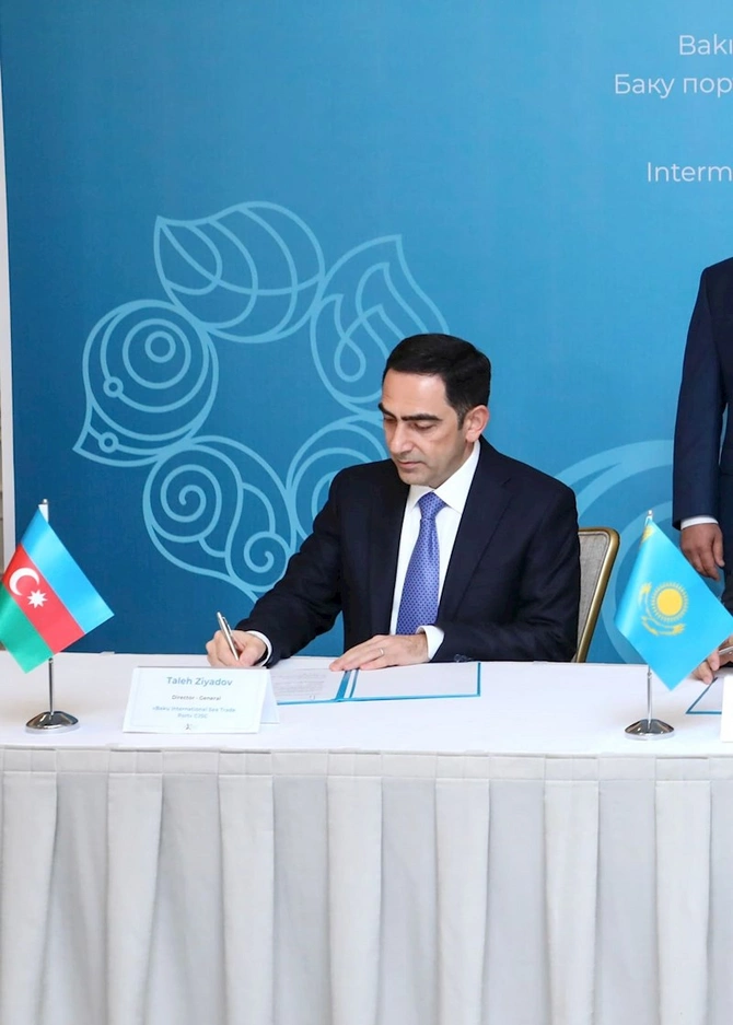 Azərbaycan, Qazaxıstan və Çin Bakı Limanında yeni İntermodal Yük Terminalının inşası üçün birgə müəssisə yaradıb — FOTOLAR