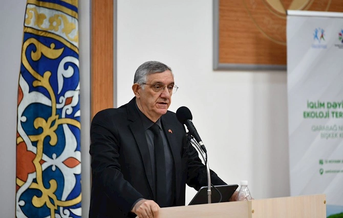 Qırğızıstanın Manas Dövlət Universitetində COP29 ilə bağlı konfrans keçirildi — FOTOLAR