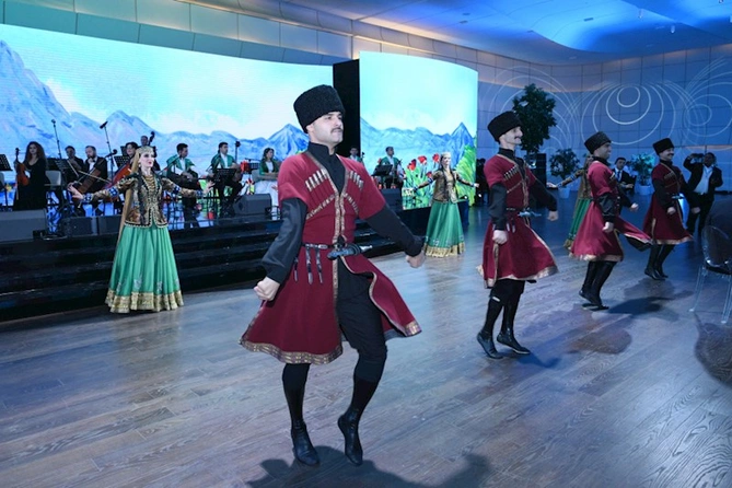 Nümayəndə heyətlərinin şərəfinə Heydər Əliyev Mərkəzində ziyafət verildi — FOTOLAR