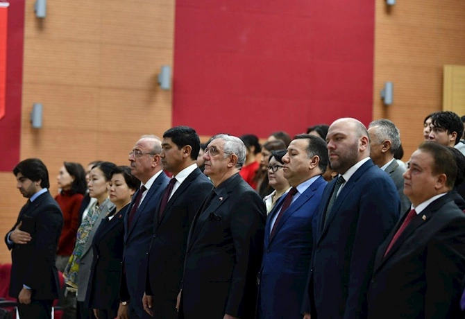 Qırğızıstanın Manas Dövlət Universitetində COP29 ilə bağlı konfrans keçirildi — FOTOLAR