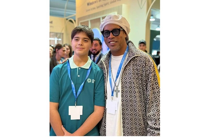 Prezidentin nəvəsi Ronaldinyo ilə bir arada — FOTO Prezidentin nəvəsi Ronaldinyo ilə bir arada — FOTO