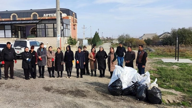 “Yaşıl dünya naminə həmrəylik ili” çərçivəsində təmizlik aksiyası Hacıqabul rayonunda keçirilib — FOTOLAR