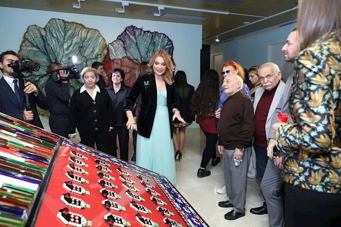 Milli Xalça Muzeyində “İqlimlər və ilmələr beynəlxalq sərgisi açılıb — FOTOLAR