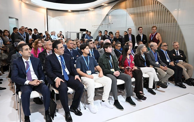 Leyla Əliyeva Xəzər dənizinin mühafizəsinə dair dəyirmi masa müzakirələrində iştirak edib — FOTOLAR Leyla Əliyeva Xəzər dənizinin mühafizəsinə dair dəyirmi masa müzakirələrində iştirak edib — FOTOLAR