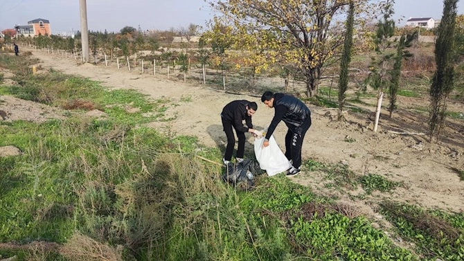 “Yaşıl dünya naminə həmrəylik ili” çərçivəsində təmizlik aksiyası Hacıqabul rayonunda keçirilib — FOTOLAR