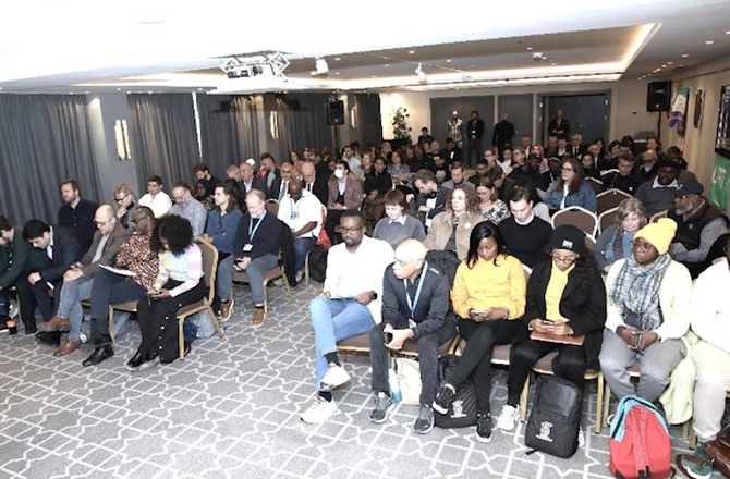 COP29 çərçivəsində “Həmkarlar ittifaqları üçün strateji gün” mövzusunda tədbir keçirilib — FOTOLAR