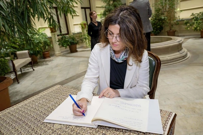 ICOM-un baş direktoru Azərbaycan Milli İncəsənət Muzeyini ziyarət edib — FOTOLAR
