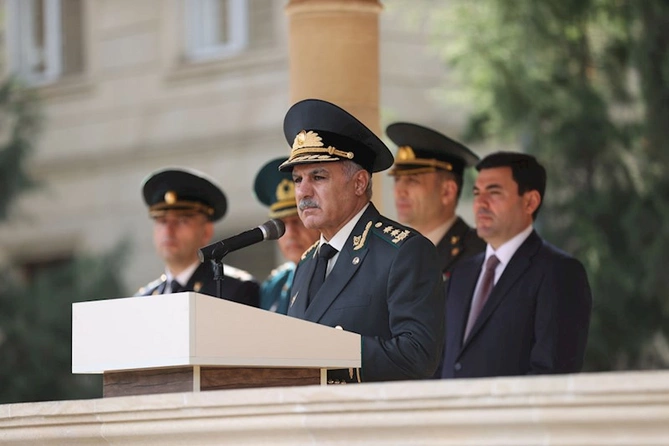 Hərbi prokuror Dövlət Sərhəd Xidmətinin hərbi qulluqçuları ilə görüşdü — FOTOLAR Hərbi prokuror Dövlət Sərhəd Xidmətinin hərbi qulluqçuları ilə görüşdü — FOTOLAR