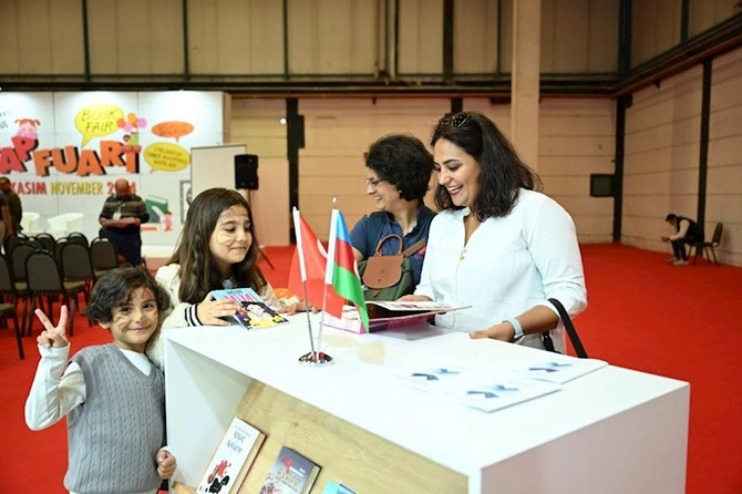 Azərbaycanın ilk dəfə fəxri qonaq ölkə olduğu 41-ci İstanbul Beynəlxalq Kitab Sərgisinin açılışı keçirilib — FOTOLAR