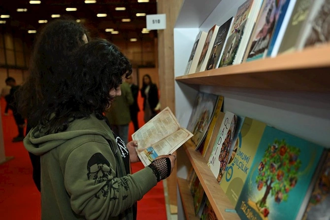 Azərbaycanın ilk dəfə fəxri qonaq ölkə olduğu 41-ci İstanbul Beynəlxalq Kitab Sərgisinin açılışı keçirilib — FOTOLAR