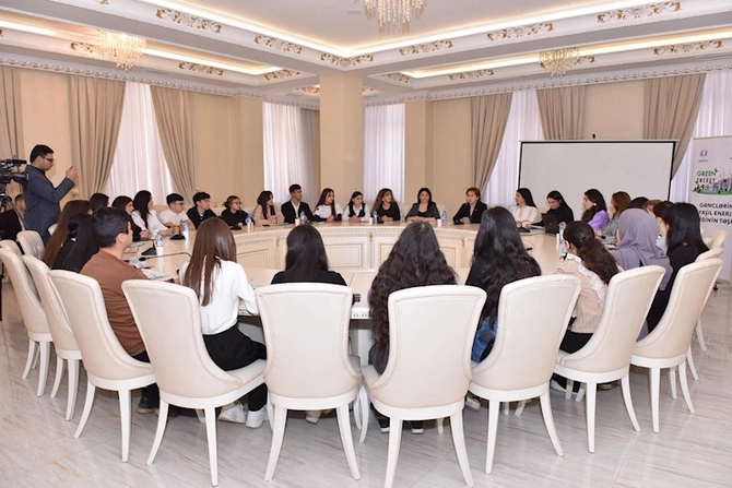 Azəri Gənclər Alyansı “Yaşıl həyat naminə” mövzusunda təlimlər keçirib — FOTOLAR Azəri Gənclər Alyansı “Yaşıl həyat naminə” mövzusunda təlimlər keçirib — FOTOLAR