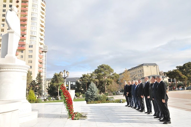 Abşeronda Yeni Azərbaycan Partiyasının yaranmasının 32-ci ildönümü münasibətilə tədbir keçirilib — FOTOLAR Abşeronda Yeni Azərbaycan Partiyasının yaranmasının 32-ci ildönümü münasibətilə tədbir keçirilib — FOTOLAR
