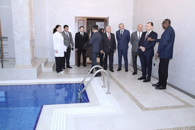 BHİK Baş katibinin müavini Erik Manzi “Buzovna” Fizioterapiya Mərkəzində oldu — FOTOLAR BHİK Baş katibinin müavini Erik Manzi “Buzovna” Fizioterapiya Mərkəzində oldu — FOTOLAR
