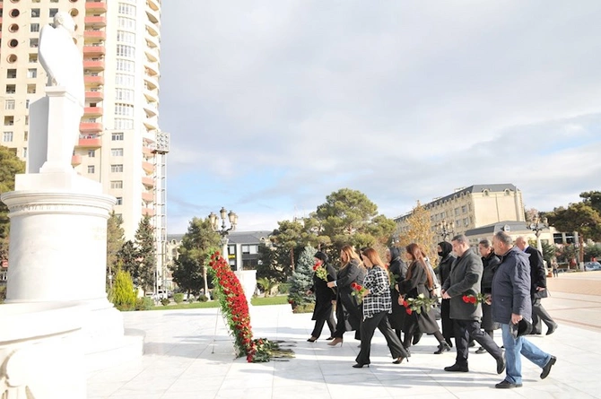 Abşeronda Yeni Azərbaycan Partiyasının yaranmasının 32-ci ildönümü münasibətilə tədbir keçirilib — FOTOLAR Abşeronda Yeni Azərbaycan Partiyasının yaranmasının 32-ci ildönümü münasibətilə tədbir keçirilib — FOTOLAR