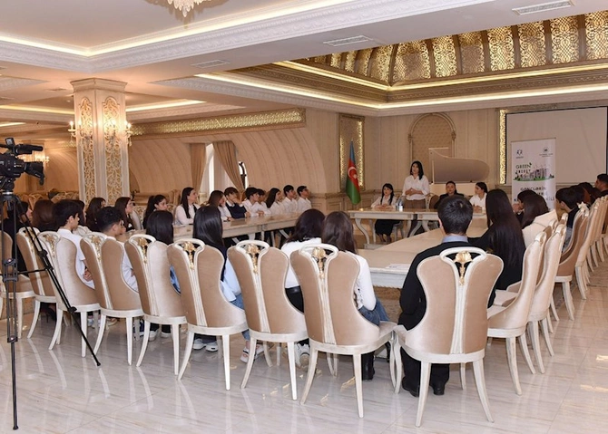 Azəri Gənclər Alyansı “Yaşıl həyat naminə” mövzusunda təlimlər keçirib — FOTOLAR Azəri Gənclər Alyansı “Yaşıl həyat naminə” mövzusunda təlimlər keçirib — FOTOLAR