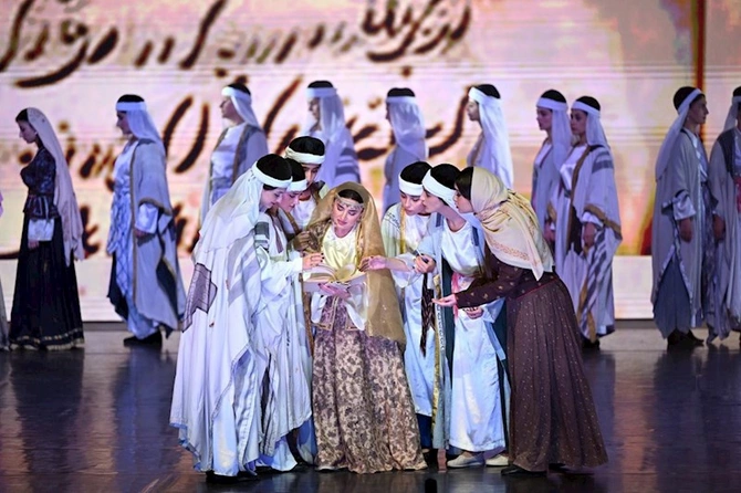 Heydər Əliyev Sarayında “Nəsimi” operasının premyerası keçirildi — FOTOLAR