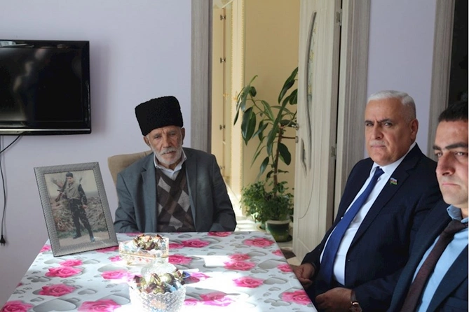 Millət vəkili Vüqar Rəhimzadə Culfanın Xanəgah kəndində şəhid atasını və kəndin ən yaşlı sakinini evlərində ziyarət edib — FOTOLAR