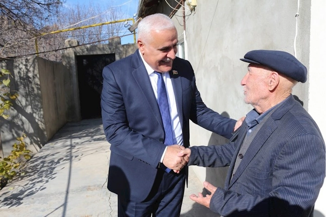 Millət vəkili Vüqar Rəhimzadə Culfanın Xanəgah kəndində şəhid atasını və kəndin ən yaşlı sakinini evlərində ziyarət edib — FOTOLAR