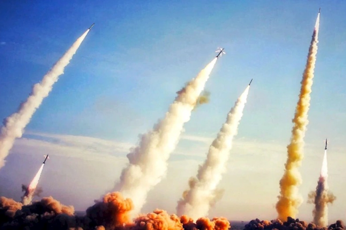 Hizbullah İsrailin mərkəzinə 10 raket atıb, yaralılar var
