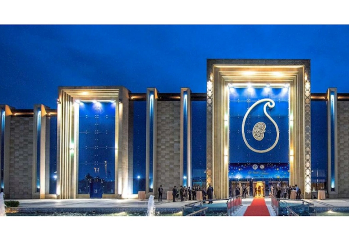 “Buta Palace”da toy etmişdilər, boşananda İphone davası etdilər
