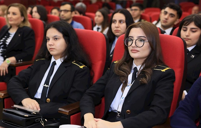 “Tuqay meşələrinin karbontutma potensialının qiymətləndirilməsi, meşə ekosisteminin bərpası” layihəsi çərçivəsində təlim təşkil olunub — FOTOLAR