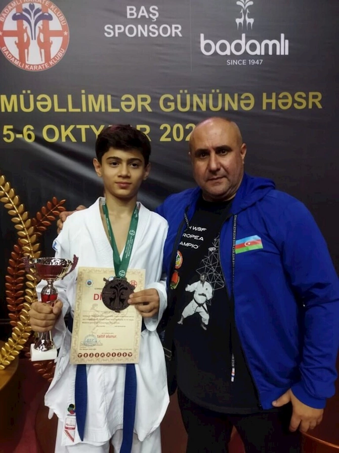 Azərbaycanlı idmançı erməniləri yenərək qalib oldu — FOTOLAR Azərbaycanlı idmançı erməniləri yenərək qalib oldu — FOTOLAR