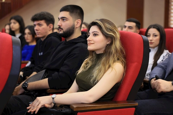 “Tuqay meşələrinin karbontutma potensialının qiymətləndirilməsi, meşə ekosisteminin bərpası” layihəsi çərçivəsində təlim təşkil olunub — FOTOLAR