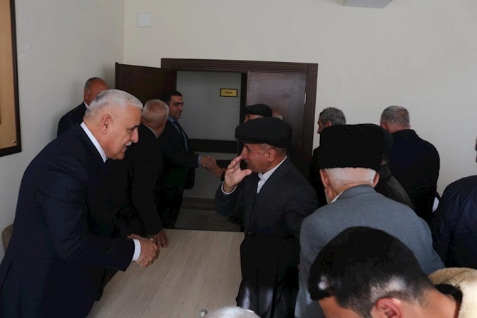 Millət vəkili Vüqar Rəhimzadə Culfada seçiciləri ilə görüşüb — FOTOLAR