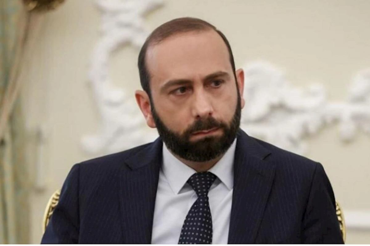 Ermənistan XİN rəhbəri rəsmi səfərlə İrana gedib