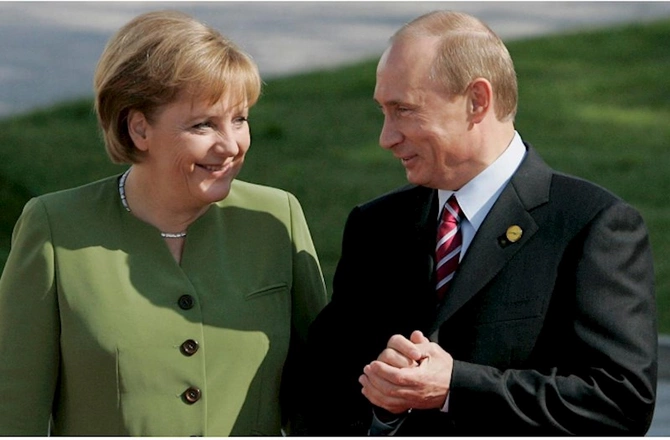 Putin illər əvvəl sevimli pivəsinə görə sammitə gecikib