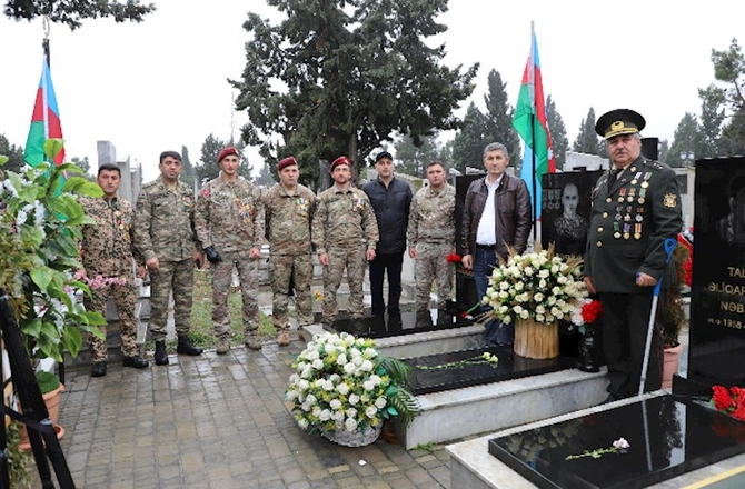 Xüsusi Təyinatlıların Qaziləri Şəhid ailələri və Veteranları ictimai birliyi Gəncədə tədbir keçirdi — FOTOLAR Xüsusi Təyinatlıların Qaziləri Şəhid ailələri və Veteranları ictimai birliyi Gəncədə tədbir keçirdi — FOTOLAR