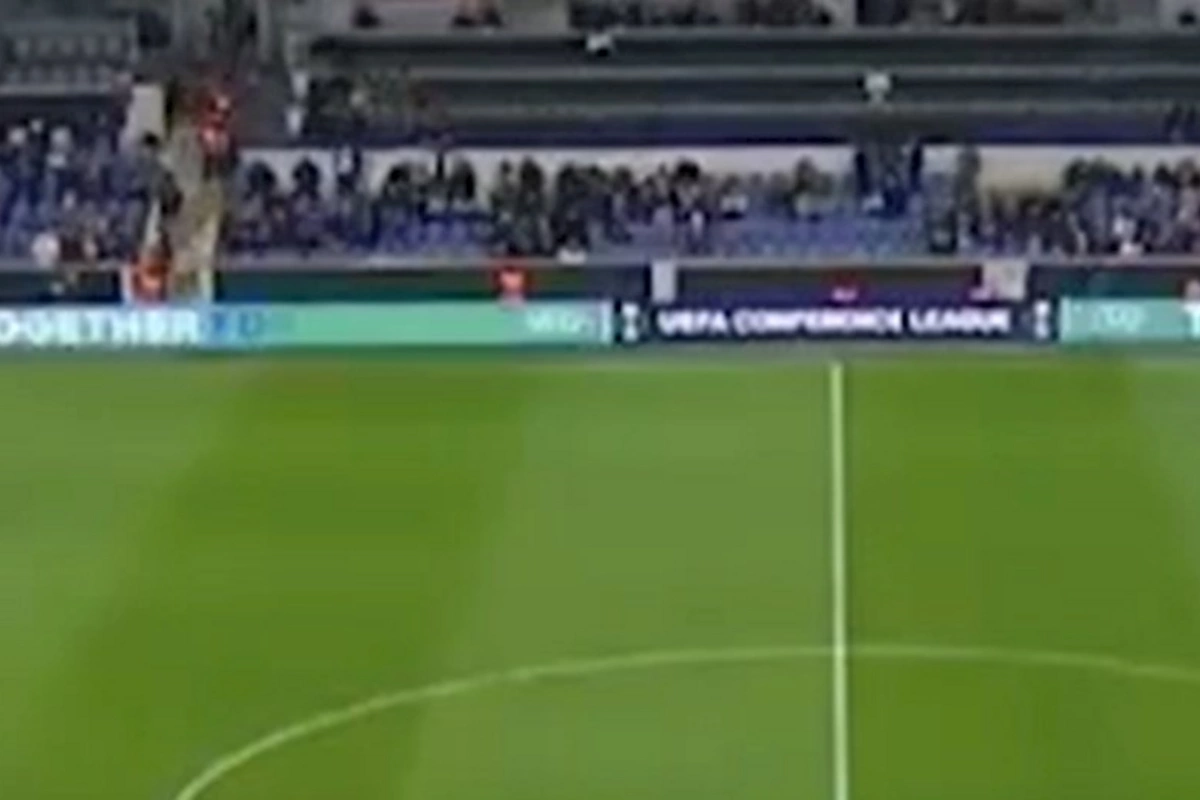 Avrokubok matçında stadionda “Bayatı şiraz” səsləndirildi — VİDEO